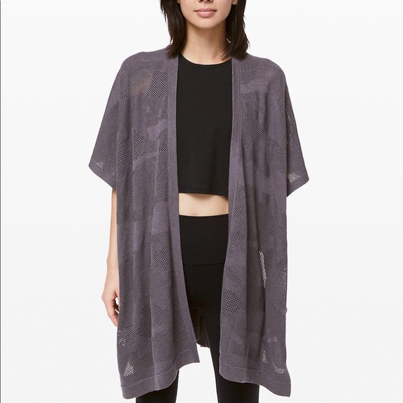 Lulu lemon - find your light wrap